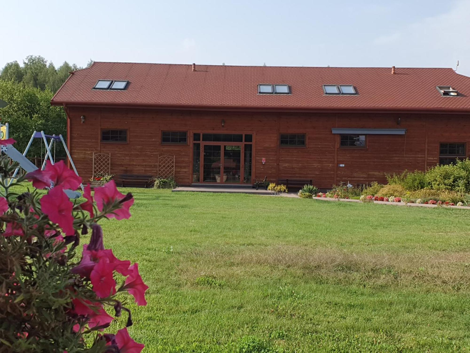 Stajnia Kruki Wola Kaluska Exterior foto